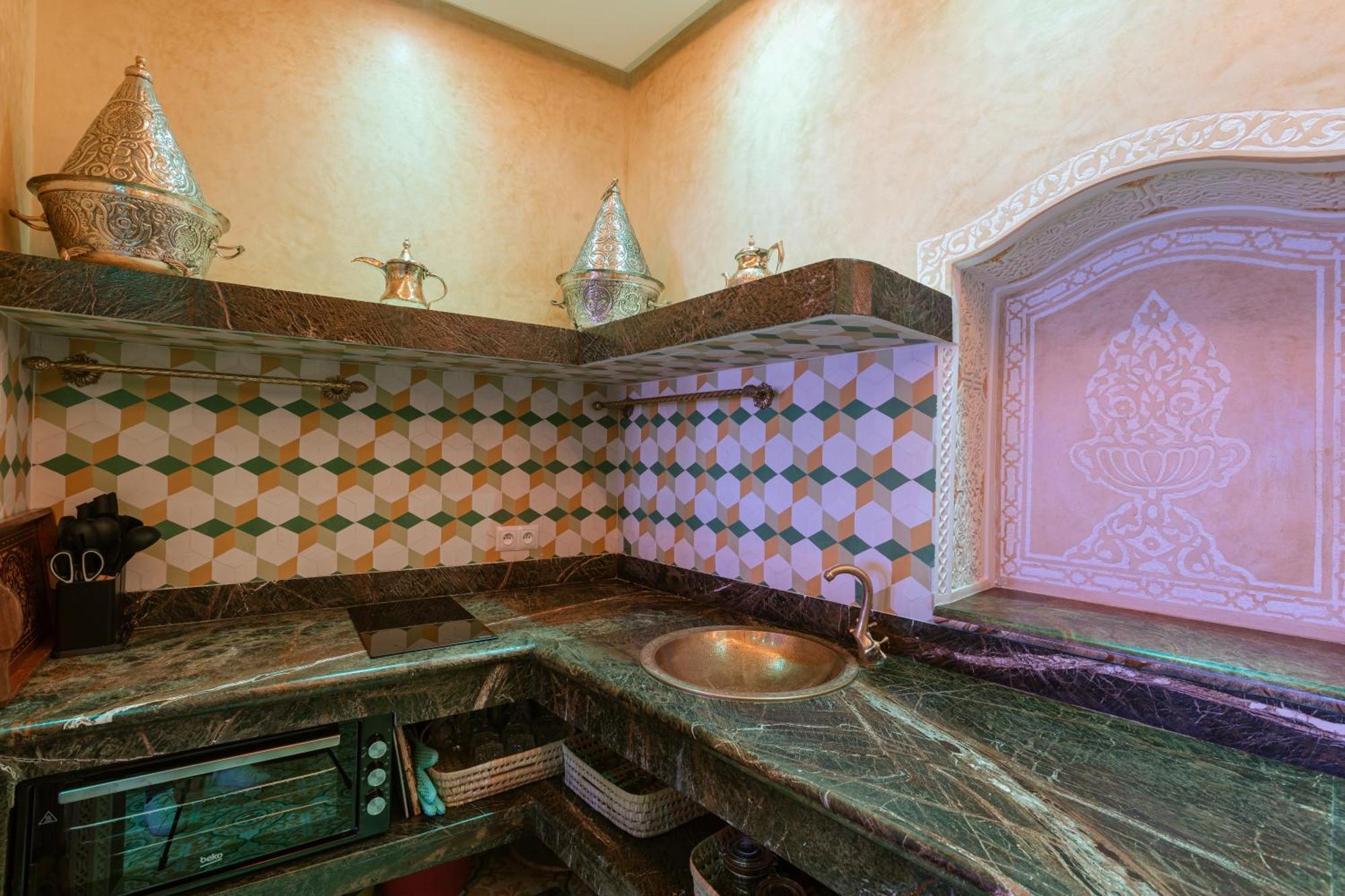 Colorful Traditional Riad W/Views Of Spain Tanger Exterior foto
