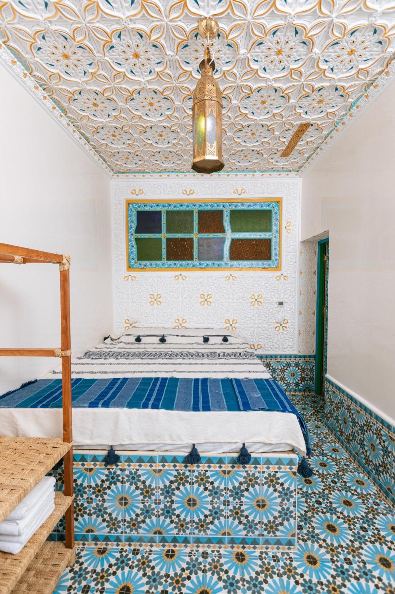 Colorful Traditional Riad W/Views Of Spain Tanger Exterior foto